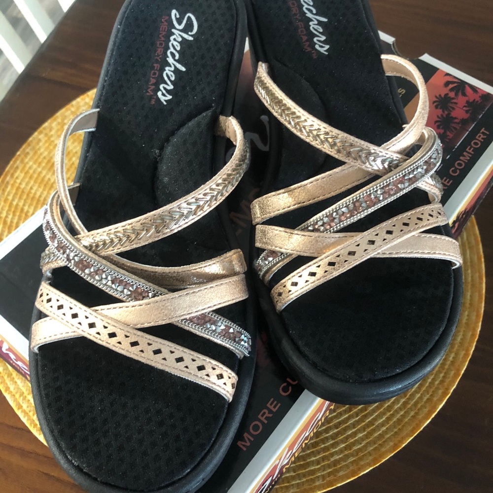 Skechers memory foam Cali gear